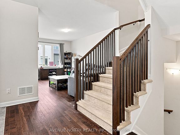 4th image of 83 Osler St S