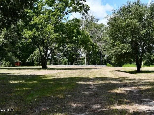 180 John Bond Rd, Wiggins, MS 39577