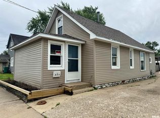 333 Edmund St, East Peoria, IL 61611