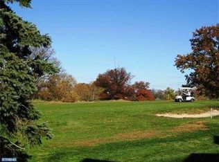 105 Sand Trap Ct, Norristown, PA 19403