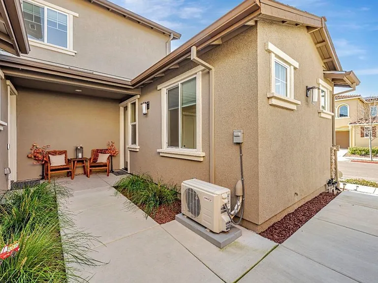 5614 Kameron Pl — Photo 10