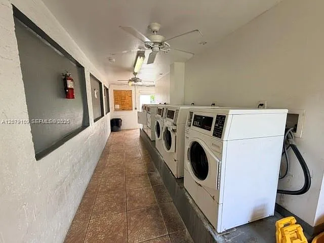 West Biscayne — Photo 2