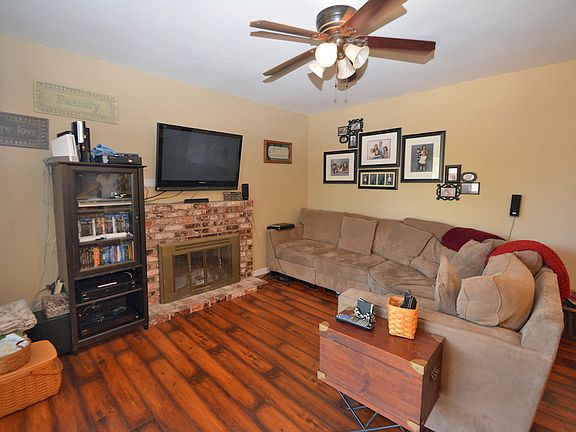 3rd image of 9521 Brakeman Ct
