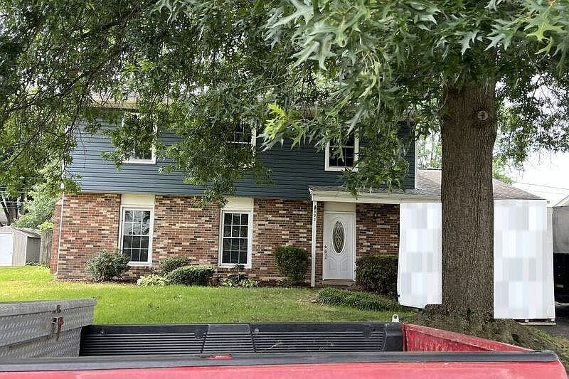 1st image of 932 Winterhaven Dr
