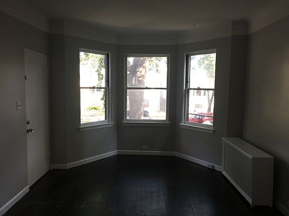 2nd image of 3325 W Berteau Ave #2