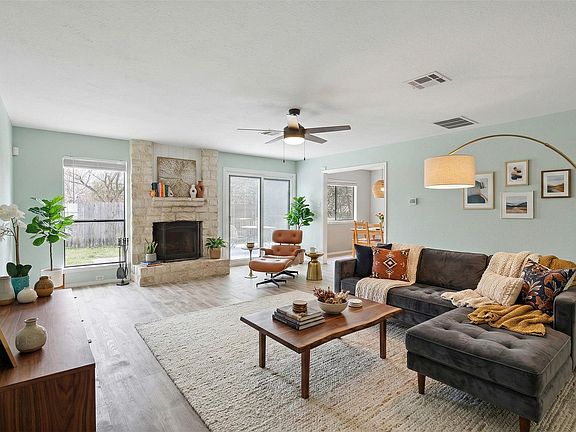 3rd image of 8007 Swindon Ln