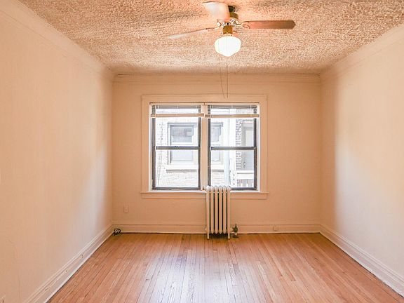 5th image of 2957 N Seeley Ave #2