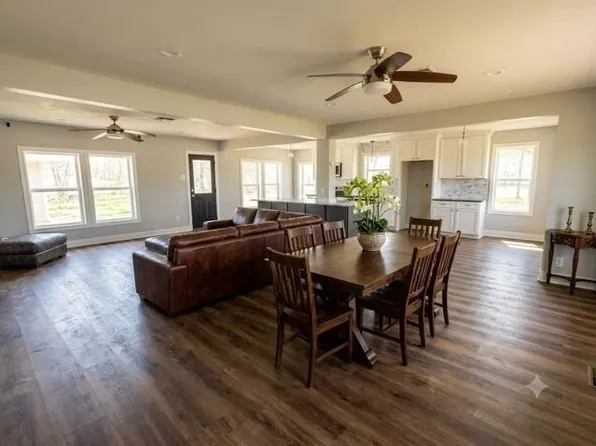 36930 Flintlock St, Wallis, TX 77485