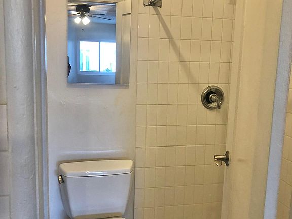 4th image of 1006 N El Centro Ave #8