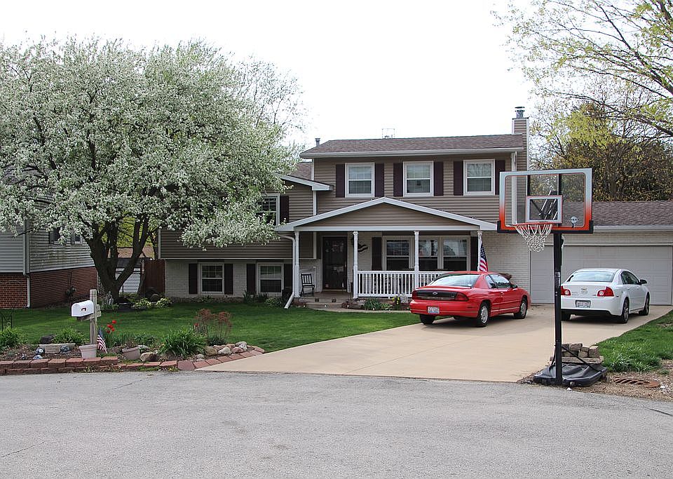 2nd image of 3 Joyce Ln