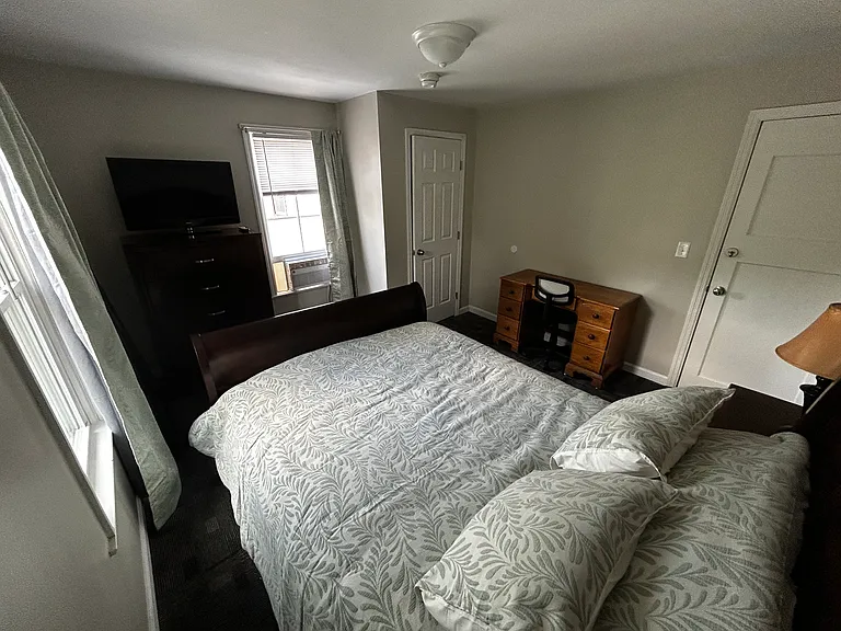 31 Maple Ave — Photo 36