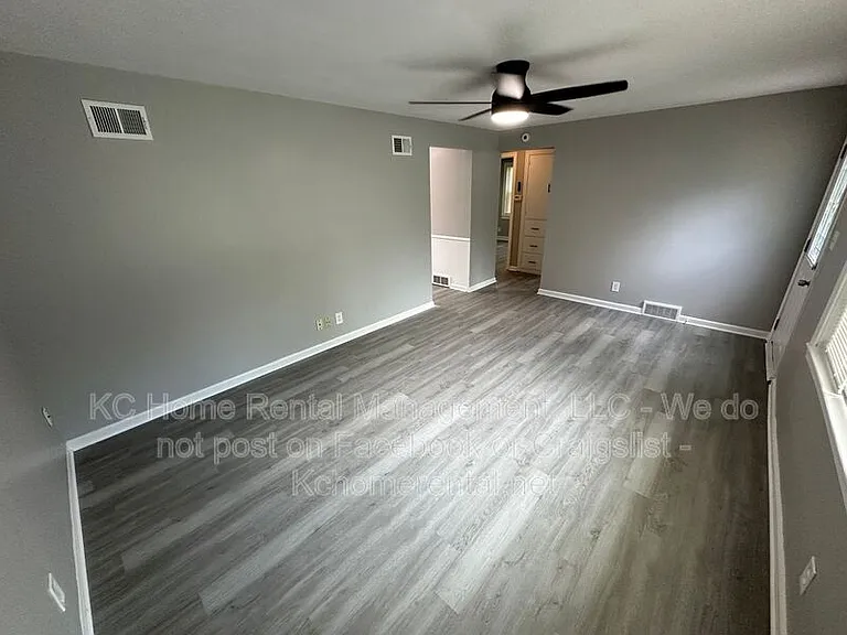 11636 W 68th Ter — Photo 9