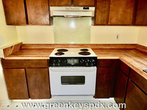 Electric range