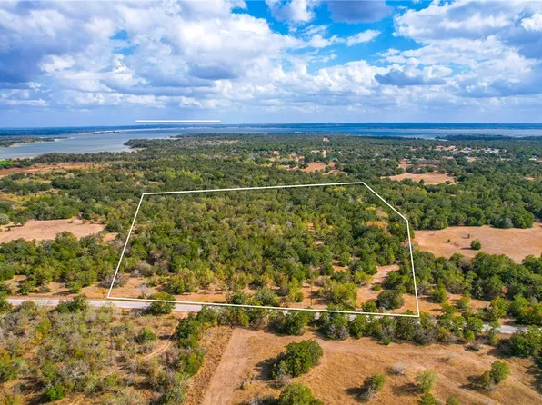 7 County Road 415, Somerville, TX 77879