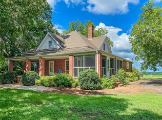 2141 Oakway Rd, Westminster, SC 29693