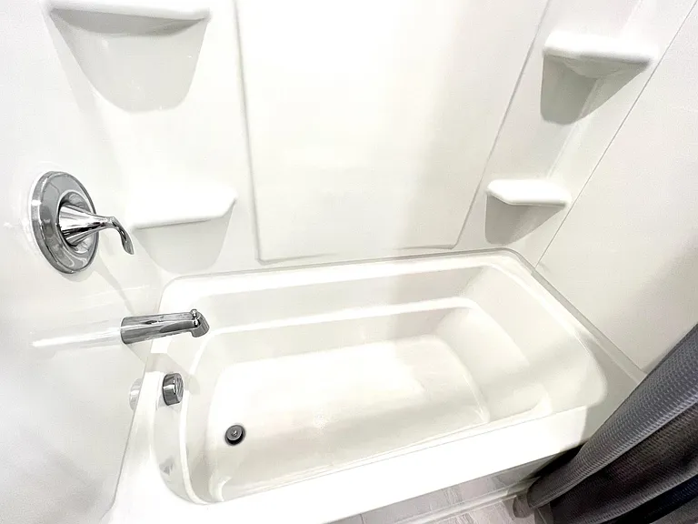 Room option #1 - private bathroom