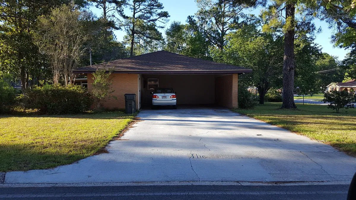 901 Darling Avenue — Photo 2