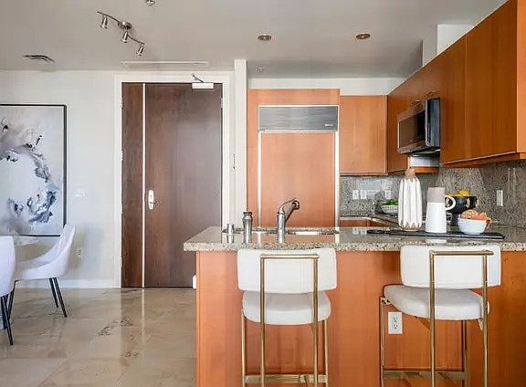 3rd image of 550 Front St #212