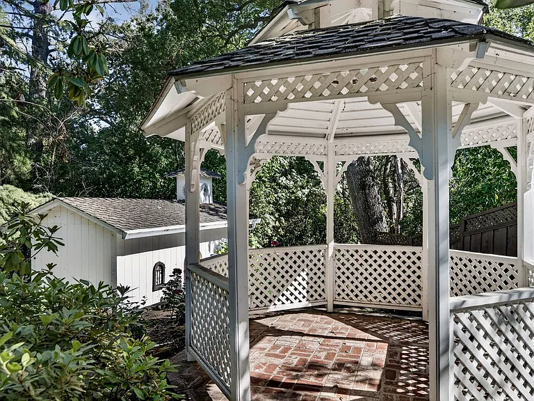 1912 Hannibal Dr — Photo 61