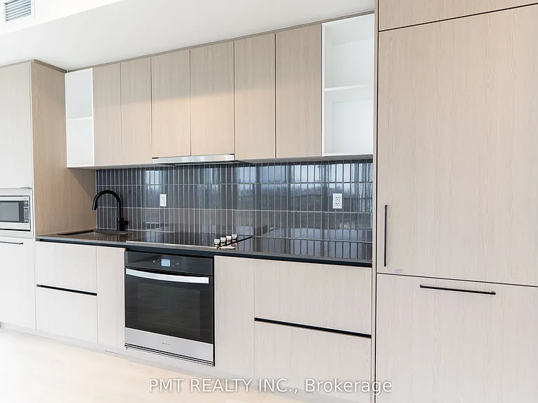 1285 Dupont St #2110 — Photo 7