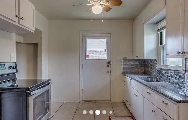 1813 Oxford Way — Photo 20