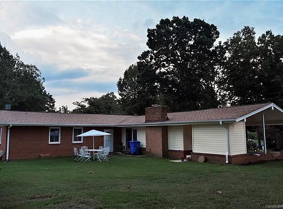 5th image of 903 Woodside Dr