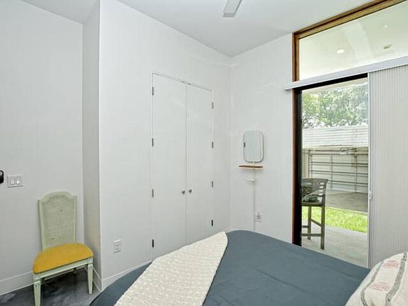 2nd image of 2411 Euclid Ave #B