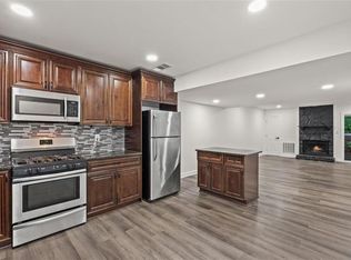 512 Northridge Crossing Dr, Atlanta, GA 30350
