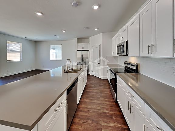 3rd image of 10418 Bee Balm St
