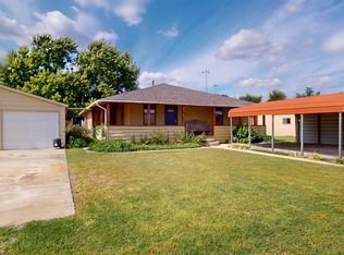 717 S Main St, Mooreland, OK 73852