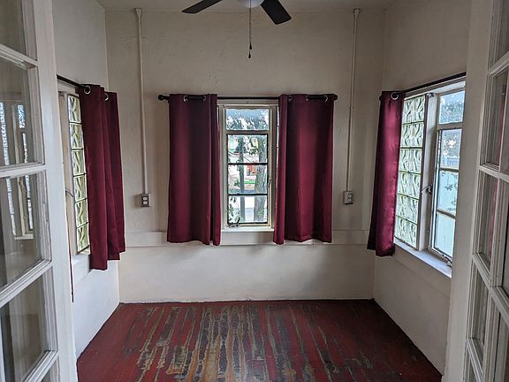 2nd image of 708 Central Ave SE APT 4