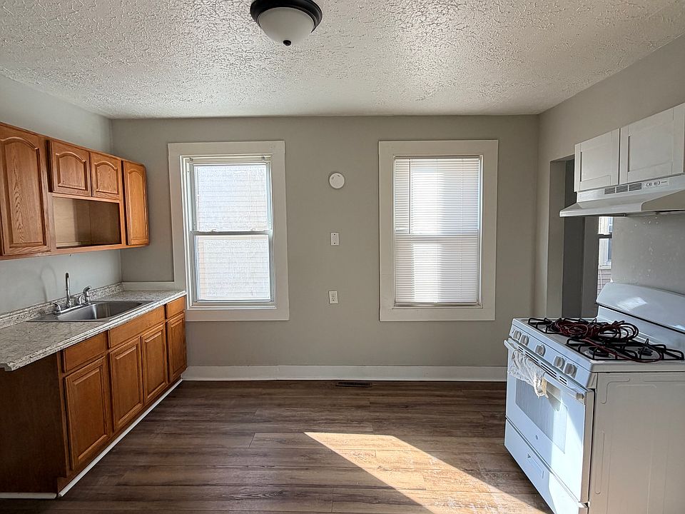 1st image of 227 County Street 1