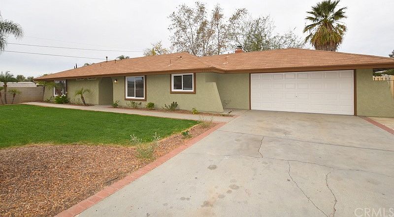 1st image of 25752 Cottonwood Ave