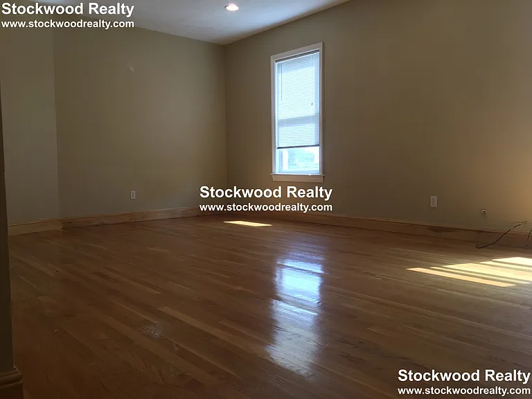 38 Mount Vernon St #2 — Photo 15