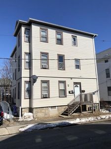 22 Lyon St, Fall River, MA, 02721