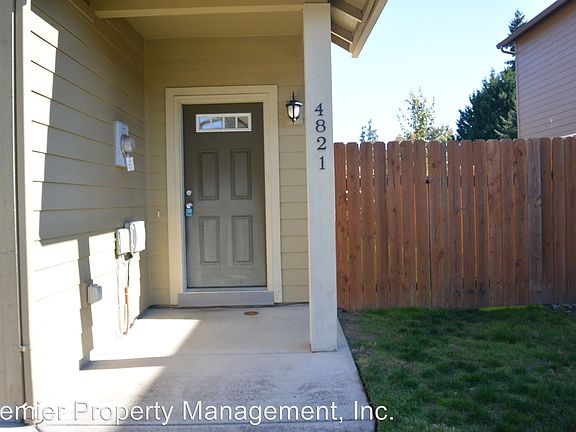 2nd image of 4821 NE 124th Ct
