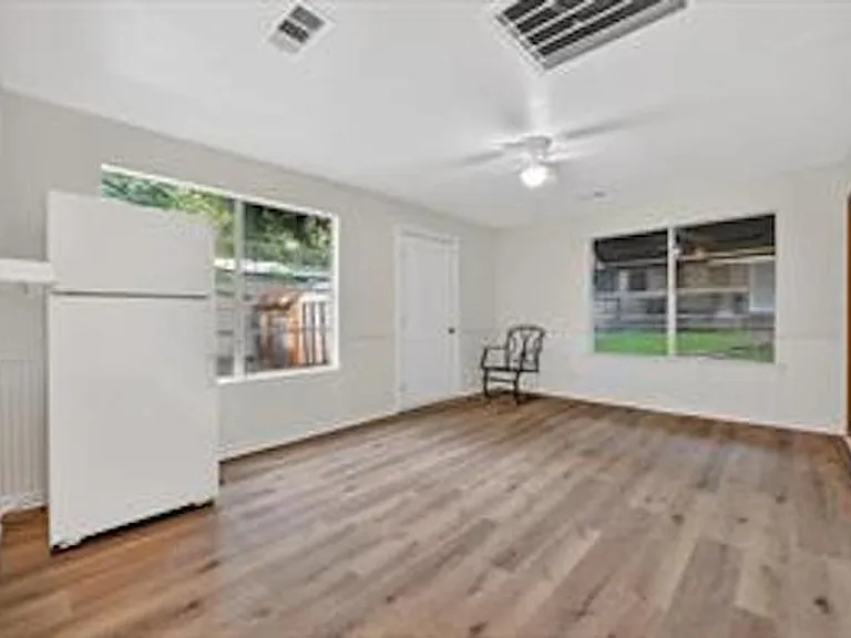 4709 Mayfair St — Photo 12