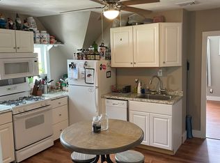 43 Grant St FLOOR 2, Taunton, MA 02780