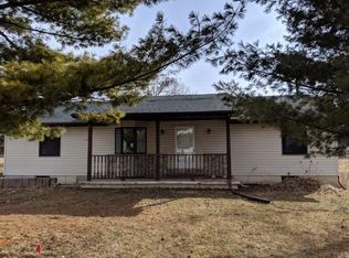 217 S Main St, Wolcottville, IN