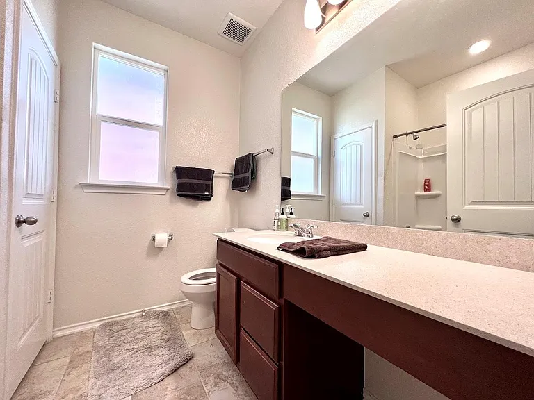 7900 Crystalbrook W — Photo 8