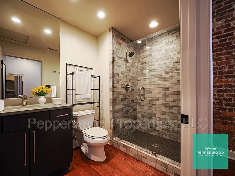 149 S Daniel Morgan Ave #2B — Photo 4
