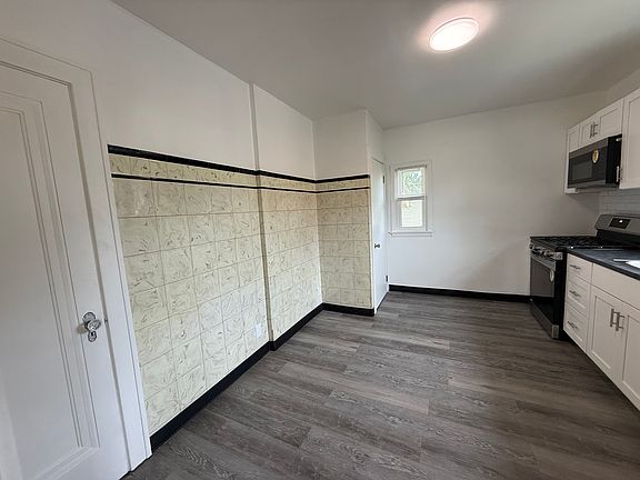5th image of 4162 W 140th St