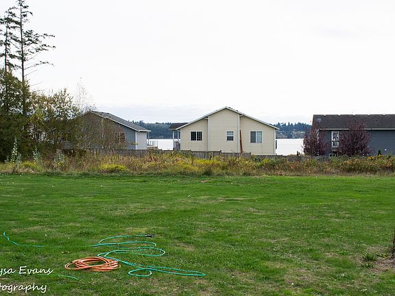 2nd image of 1085 Shady Ln