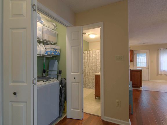 5th image of 5101 Trace Manor Ln