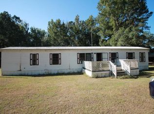 585 Hutcheson Rd, Baxley, GA 31513