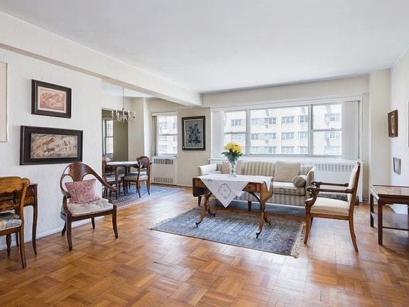 3rd image of 35 Park Ave APT 10C