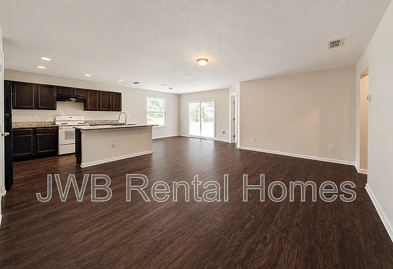 3789 Saint Augustine Rd — Photo 3