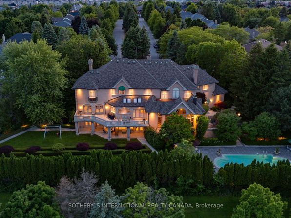 48 Old Park Ln, Richmond Hill, ON L4B 2L3