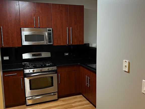 2nd image of 9440 S 51st Ave