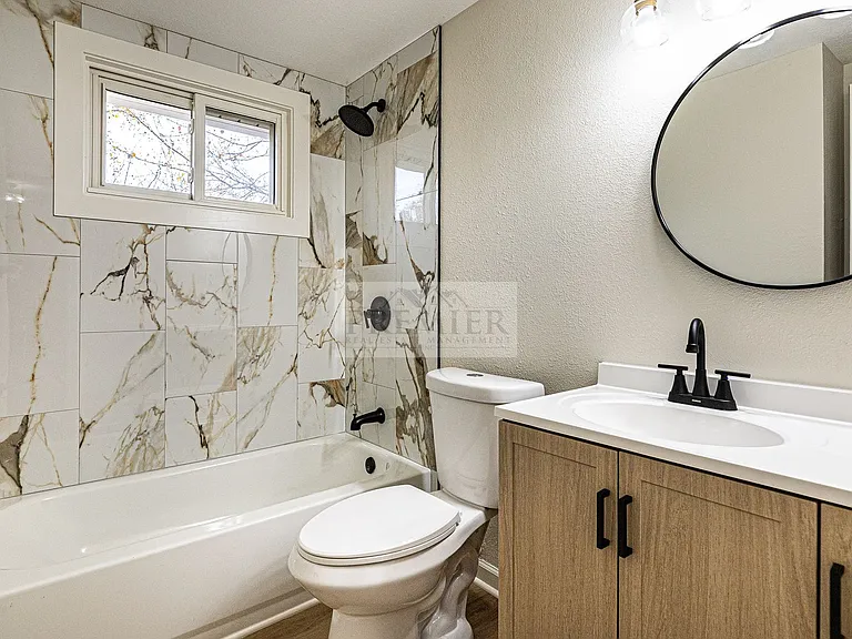 9841 Melrose Dr — Photo 9